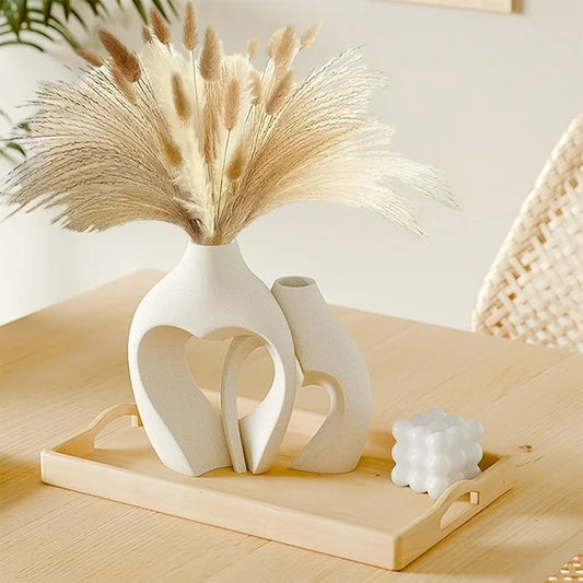 Modern Art white Vases for Decor，Heart Shaped Ceramic Vase Set of 2, Nordic Heart Shaped Vases, Minimalist Decorative Vase for Table Centerpiece Wedding Dining Living Room Office House Decoration